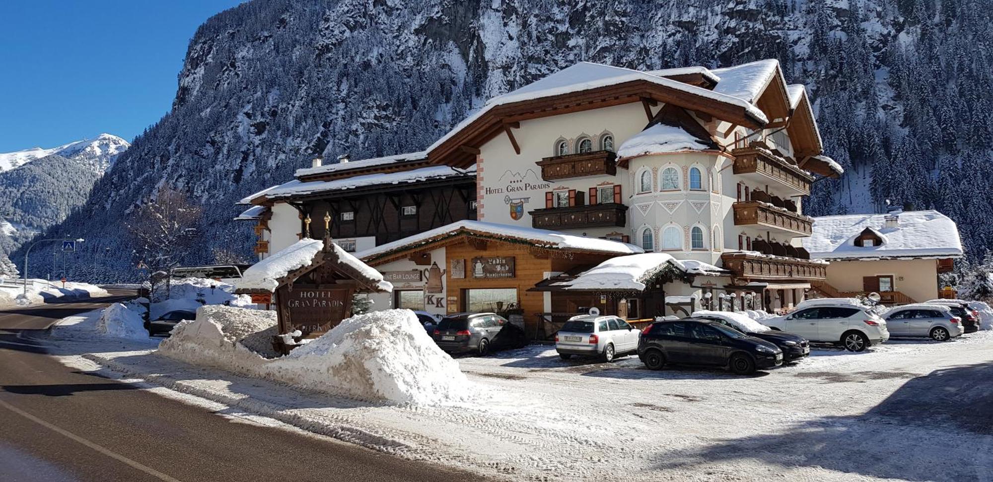 Hotel Gran Paradis Campitello di Fassa Exterior photo