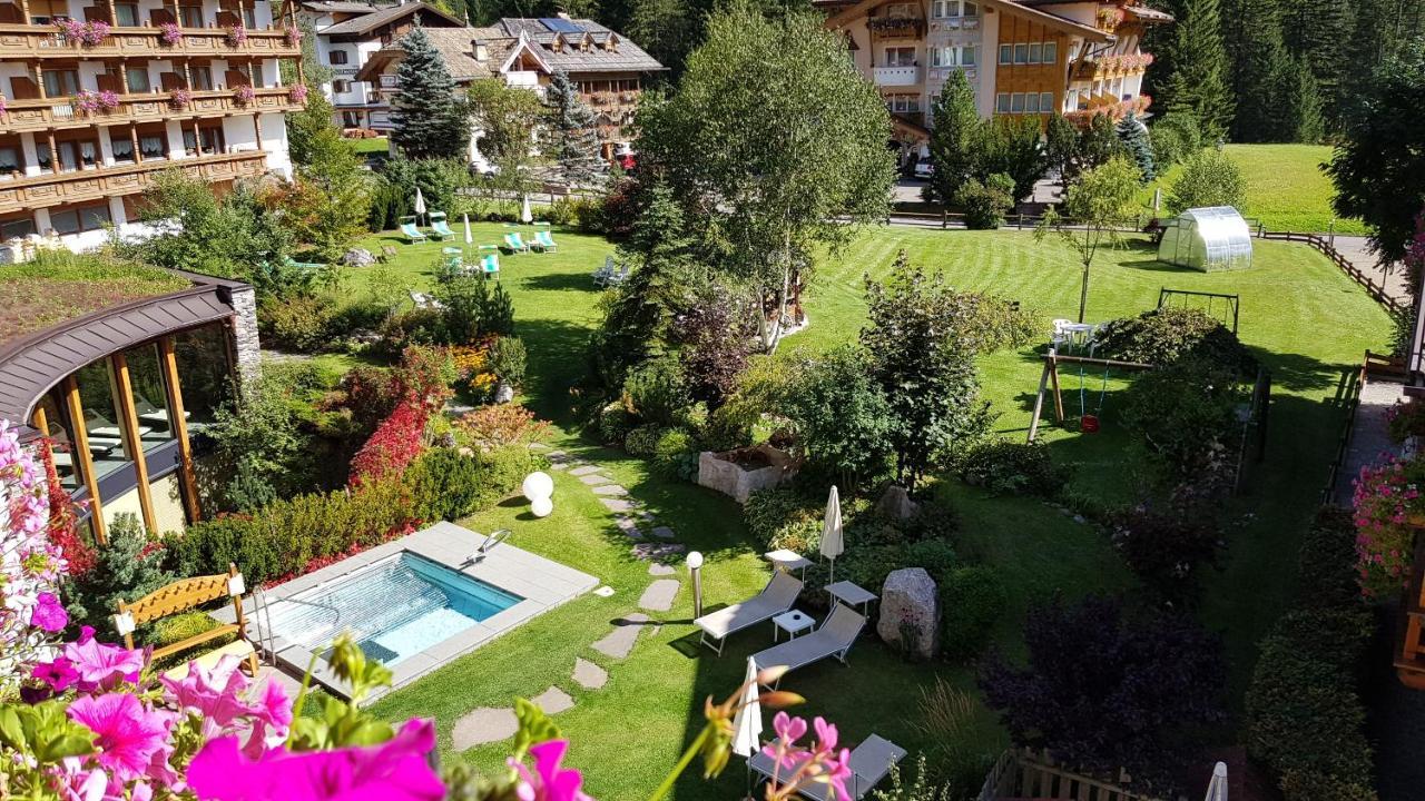 Hotel Gran Paradis Campitello di Fassa Exterior photo
